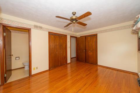 721 Algona Ave, Elgin, IL 60120 photo 15