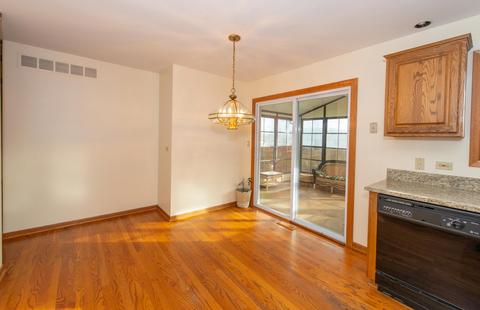 721 Algona Ave, Elgin, IL 60120 photo 6