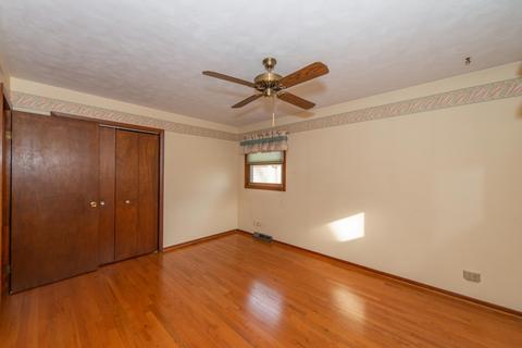 721 Algona Ave, Elgin, IL 60120 photo 14