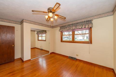 721 Algona Ave, Elgin, IL 60120 photo 11