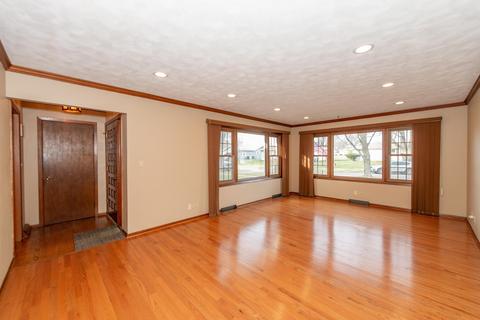 721 Algona Ave, Elgin, IL 60120 photo 7