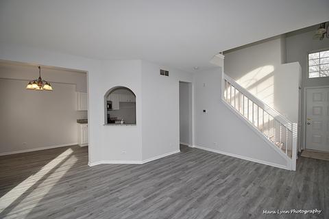 938 Mesa Dr, Elgin, IL 60123 photo 5
