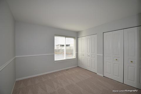 938 Mesa Dr, Elgin, IL 60123 photo 20