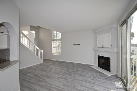 938 Mesa Dr, Elgin, IL 60123 photo 6