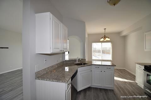 938 Mesa Dr, Elgin, IL 60123 photo 11