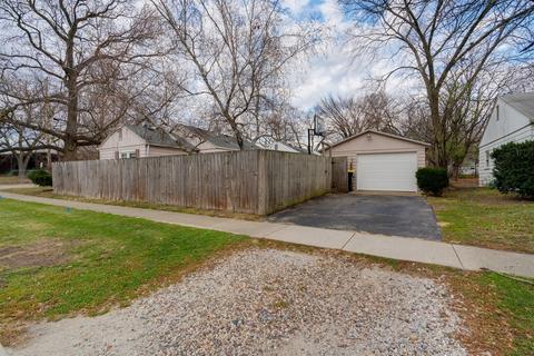 408 S Linden St, Normal, IL 61761 photo 3