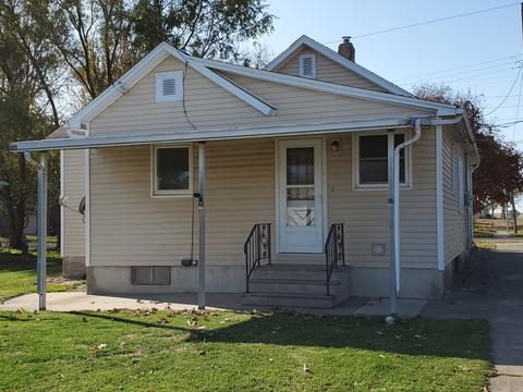 102 S 1st St, Cherry, IL 61317 photo 2