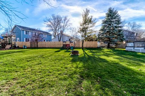 2811 Colonial Dr, Elgin, IL 60124 photo 30