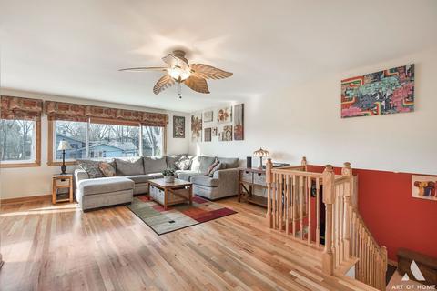 575 Frederick Ln, Hoffman Estates, IL 60169 photo 3