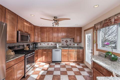 575 Frederick Ln, Hoffman Estates, IL 60169 photo 9
