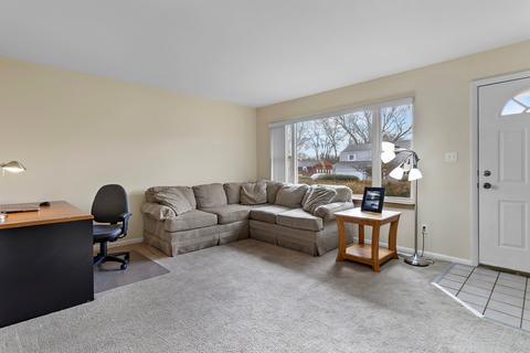 4502 W Shore Dr, Mchenry, IL 60050 photo 5