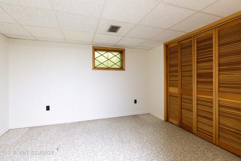 765 Mark Ave, Des Plaines, IL 60016 photo 7