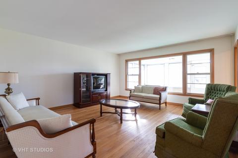 765 Mark Ave, Des Plaines, IL 60016 photo 2