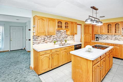 109 N Grove St, Normal, IL 61761 photo 7