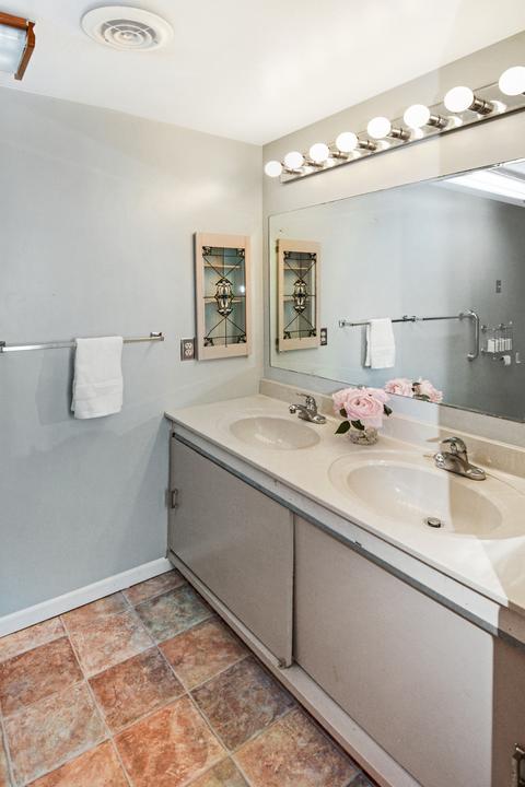 109 N Grove St, Normal, IL 61761 photo 23