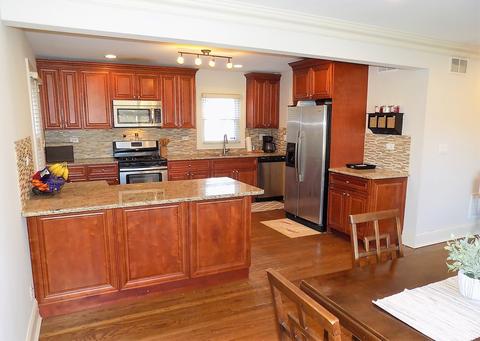 1336 S Sumner St, Wheaton, IL 60189 photo 4