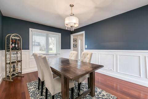 967 Marshall Dr, Des Plaines, IL 60016 photo 9