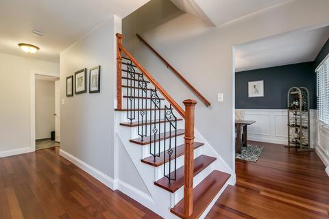 967 Marshall Dr, Des Plaines, IL 60016 photo 6