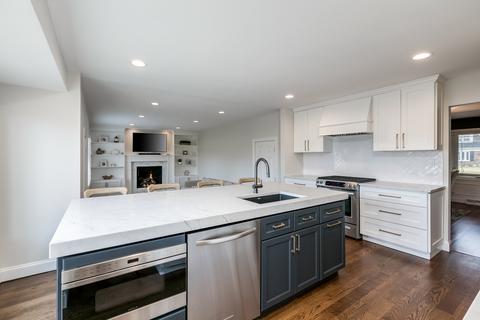 967 Marshall Dr, Des Plaines, IL 60016 photo 12