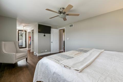 967 Marshall Dr, Des Plaines, IL 60016 photo 28