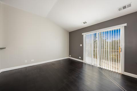 138 Millers Xing, Itasca, IL 60143 photo 2