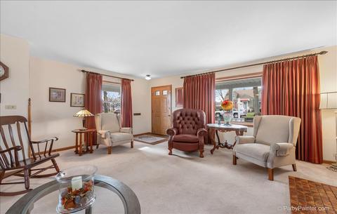 915 Augusta Ave, Elgin, IL 60120 photo 8