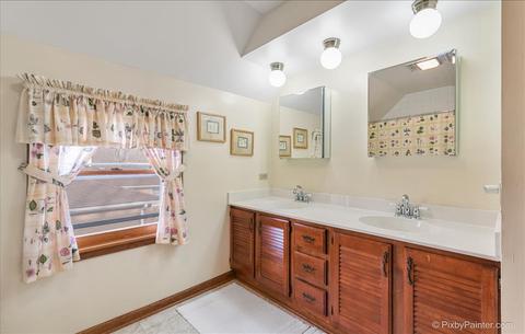 915 Augusta Ave, Elgin, IL 60120 photo 27
