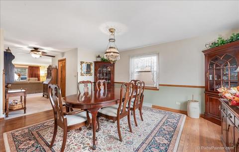 915 Augusta Ave, Elgin, IL 60120 photo 12