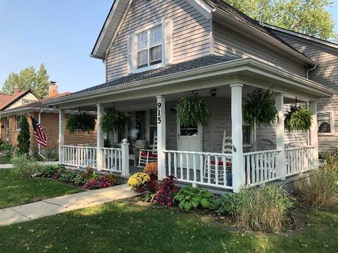 915 Augusta Ave, Elgin, IL 60120 photo 1