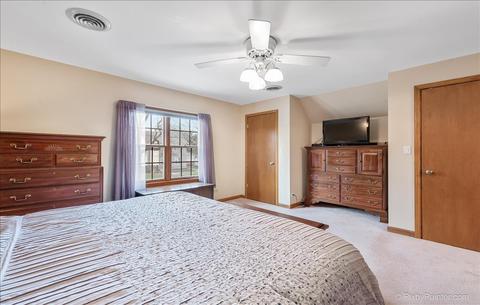 915 Augusta Ave, Elgin, IL 60120 photo 21