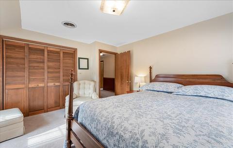 915 Augusta Ave, Elgin, IL 60120 photo 25