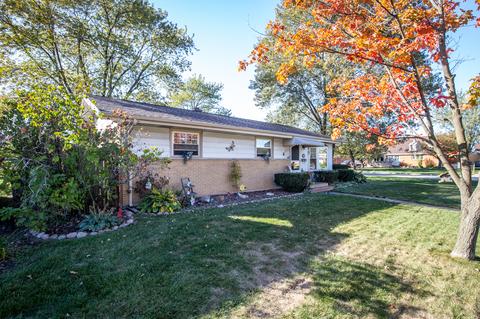 9012 Martin Ln, Bridgeview, IL 60455 photo 3