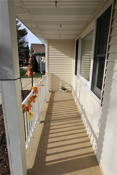 2050 Harvard Ln, Elgin, IL 60123 photo 26