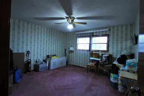 2050 Harvard Ln, Elgin, IL 60123 photo 14