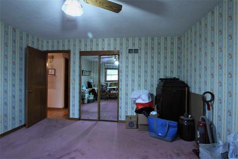 2050 Harvard Ln, Elgin, IL 60123 photo 15