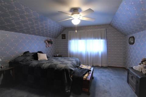 2050 Harvard Ln, Elgin, IL 60123 photo 18