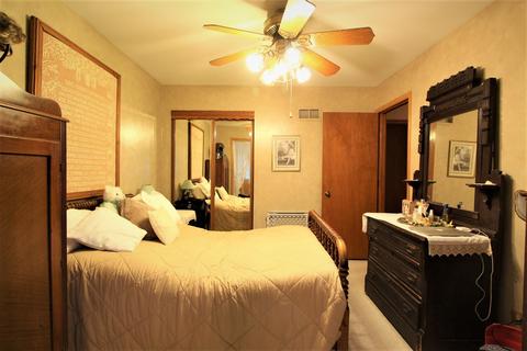 2050 Harvard Ln, Elgin, IL 60123 photo 10
