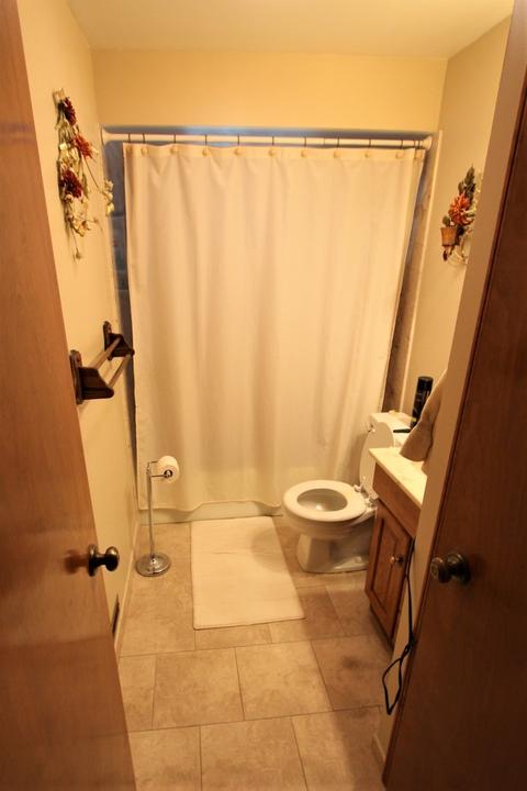 2050 Harvard Ln, Elgin, IL 60123 photo 20