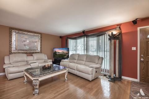 650 Frederick Ln, Hoffman Estates, IL 60169 photo 5