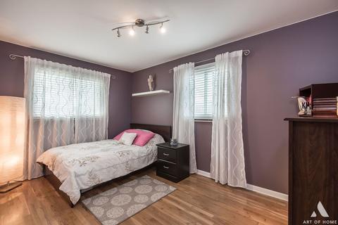 650 Frederick Ln, Hoffman Estates, IL 60169 photo 21