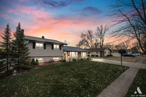 650 Frederick Ln, Hoffman Estates, IL 60169 photo 2