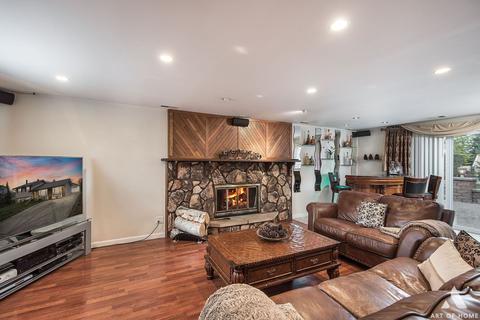 650 Frederick Ln, Hoffman Estates, IL 60169 photo 11