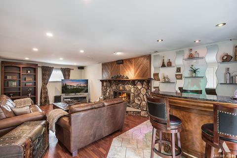 650 Frederick Ln, Hoffman Estates, IL 60169 photo 9