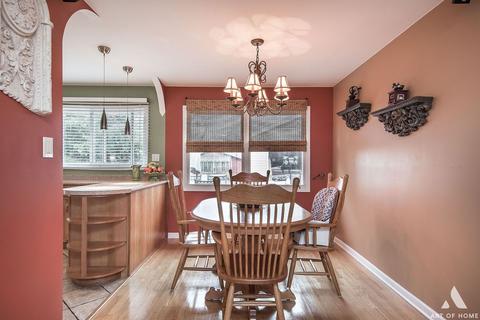 650 Frederick Ln, Hoffman Estates, IL 60169 photo 7