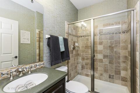 1053 Riviera Dr, Elgin, IL 60124 photo 6