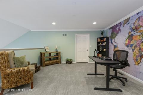 1053 Riviera Dr, Elgin, IL 60124 photo 13