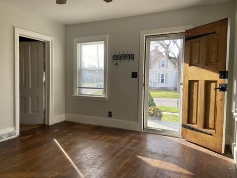 604 Assembly Pl, Dixon, IL 61021 photo 3