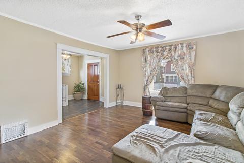 320 Avon St, Aurora, IL 60505 photo 5