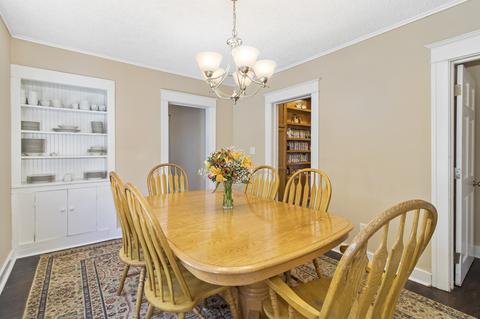 320 Avon St, Aurora, IL 60505 photo 7