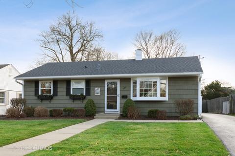 427 E Berry Rd, Barrington, IL 60010 photo 1